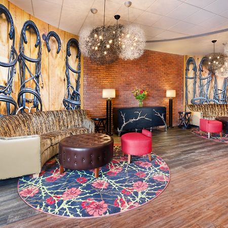 Hotel Indigo Cleveland Beachwood By Ihg Exterior photo