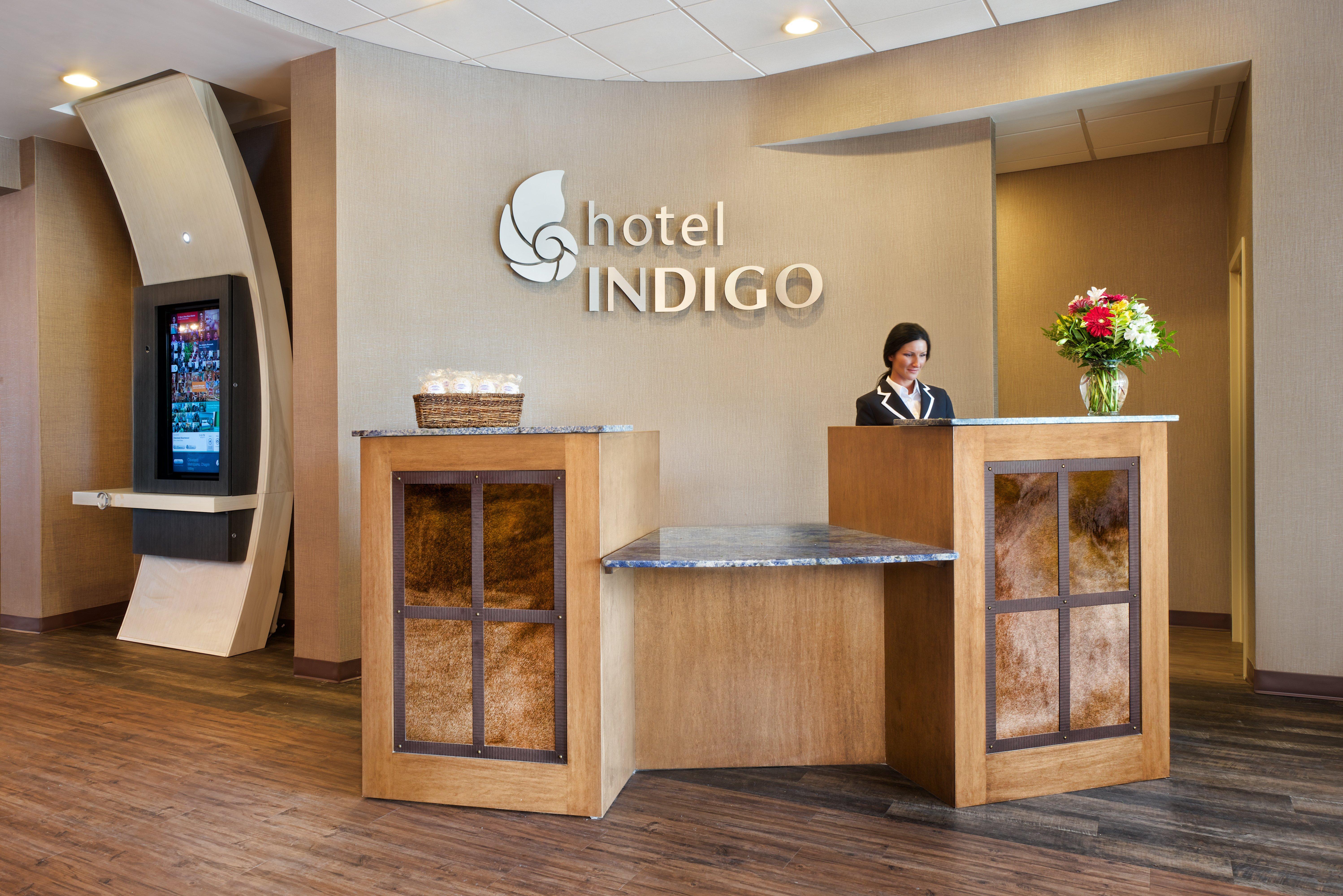 Hotel Indigo Cleveland Beachwood By Ihg Exterior photo
