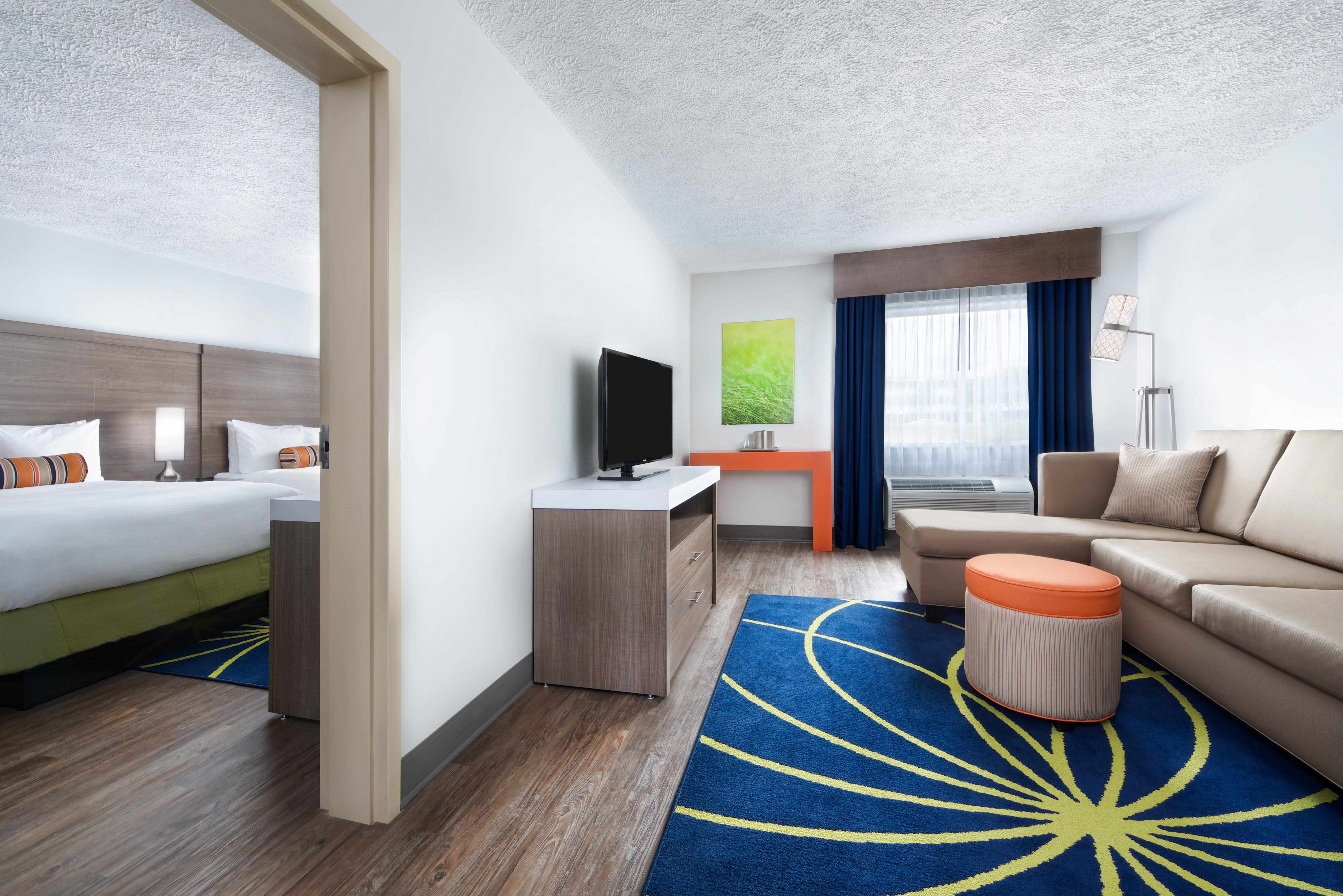 Hotel Indigo Cleveland Beachwood By Ihg Exterior photo